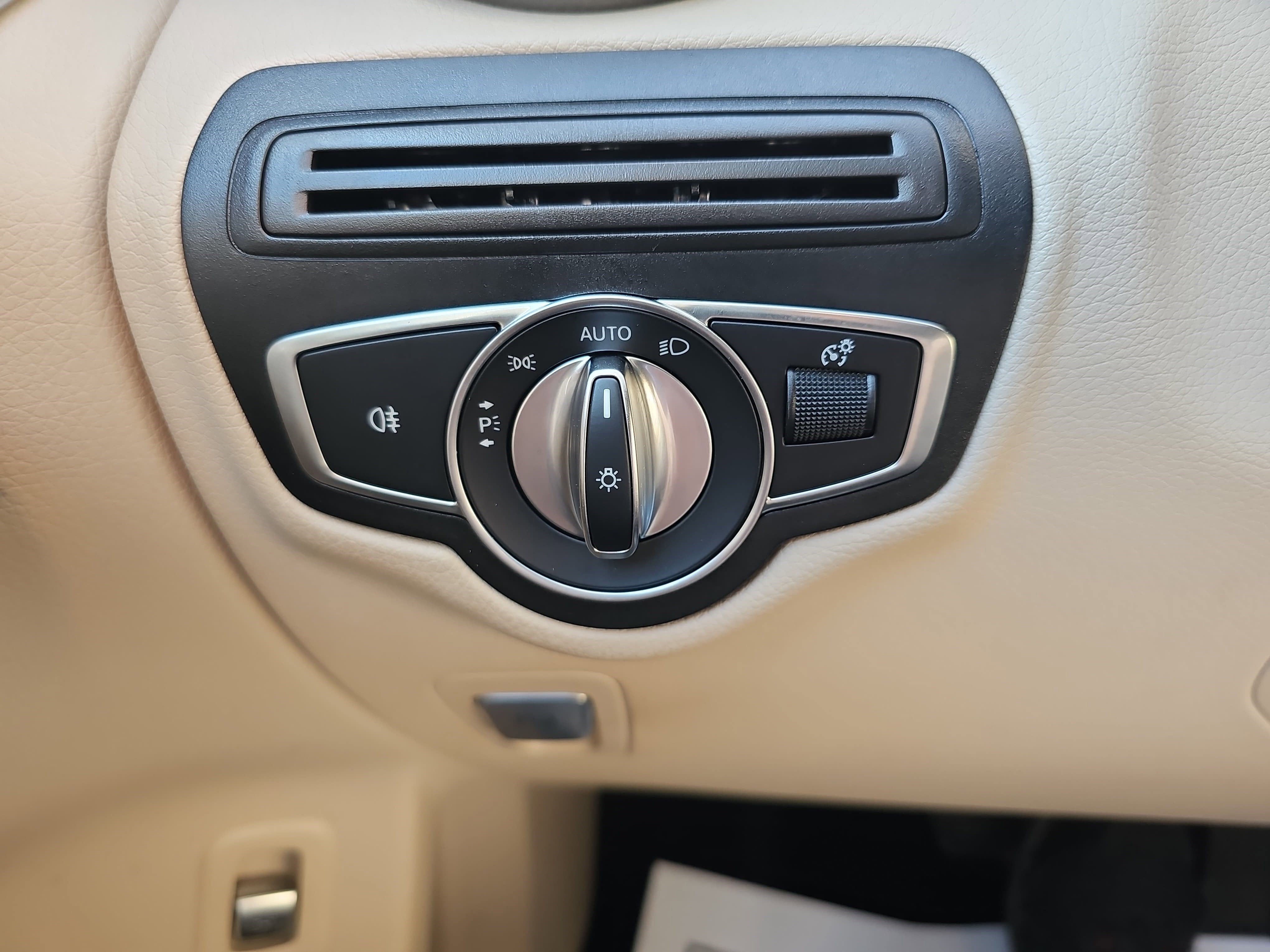 2019 Mercedes-Benz GLC GLC 300