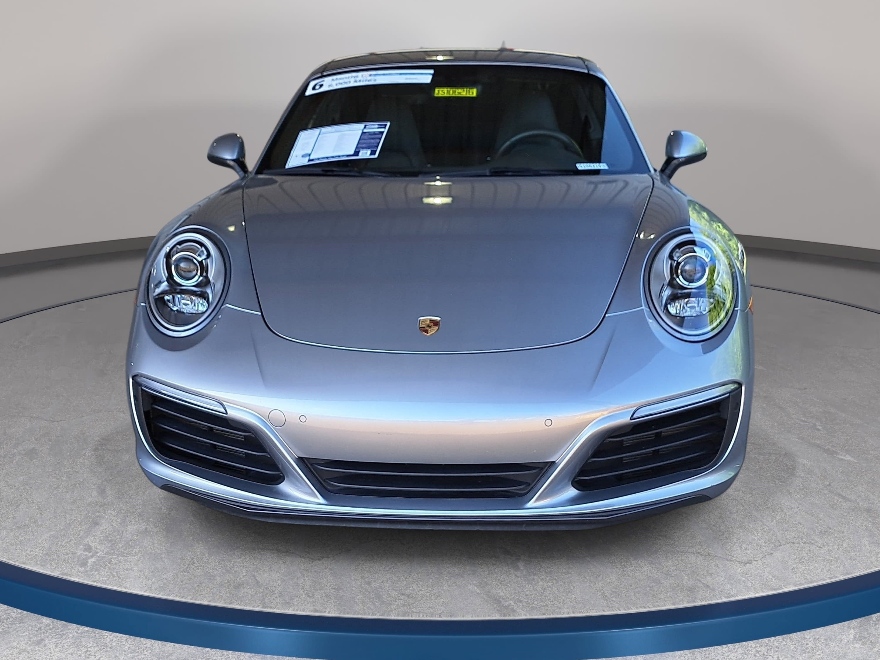 2018 Porsche 911 Carrera