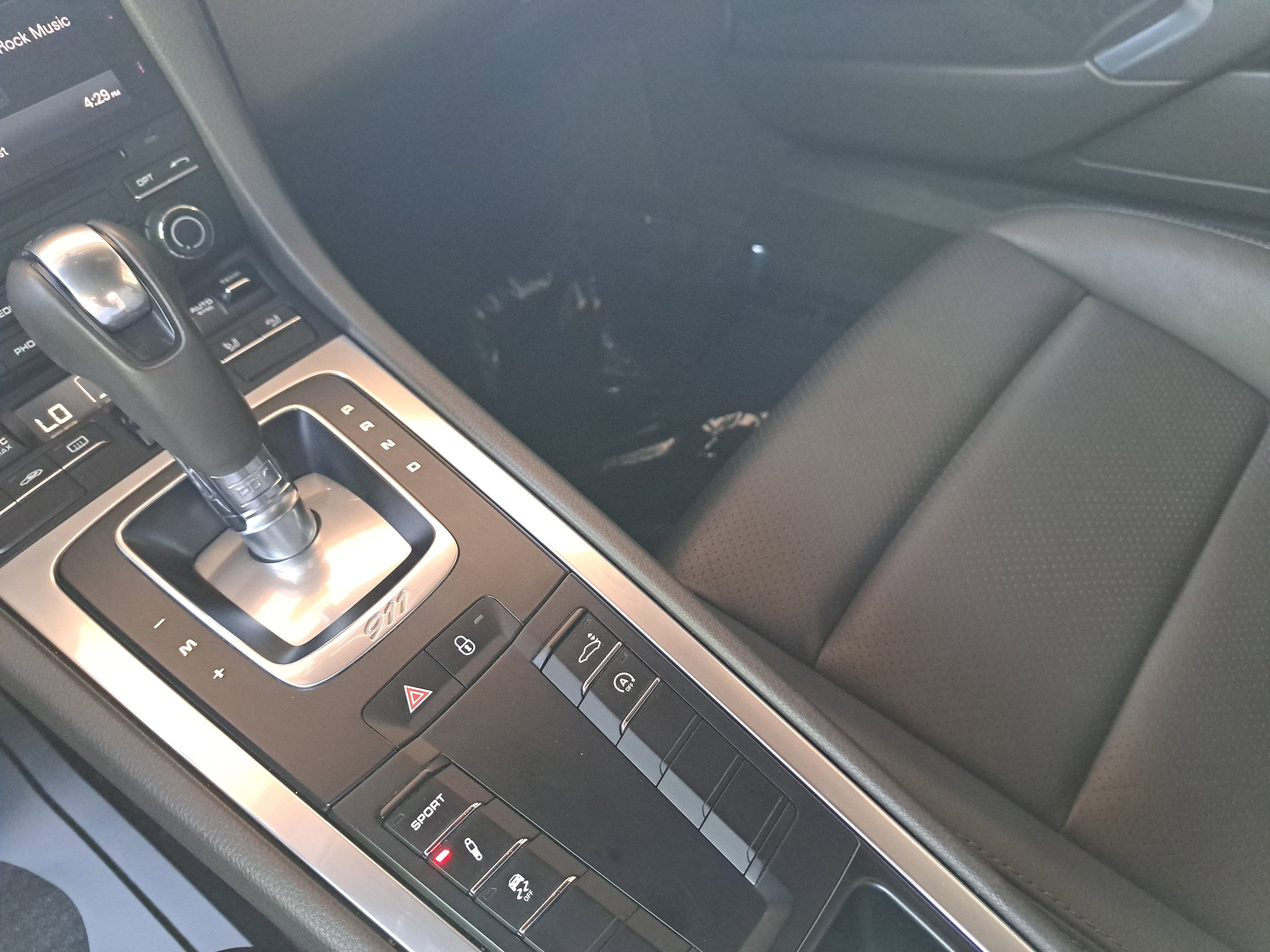 2018 Porsche 911 Carrera