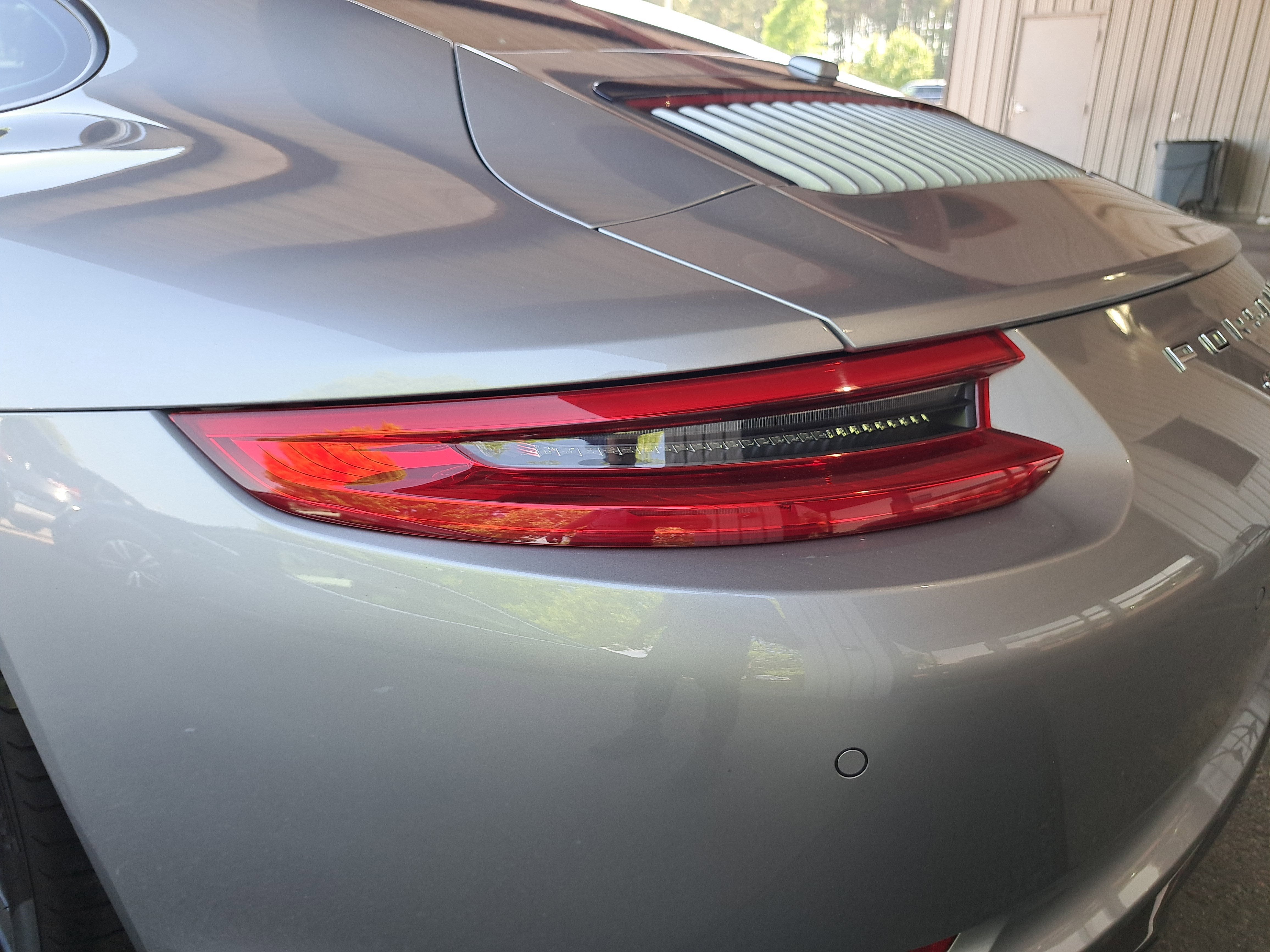 2018 Porsche 911 Carrera