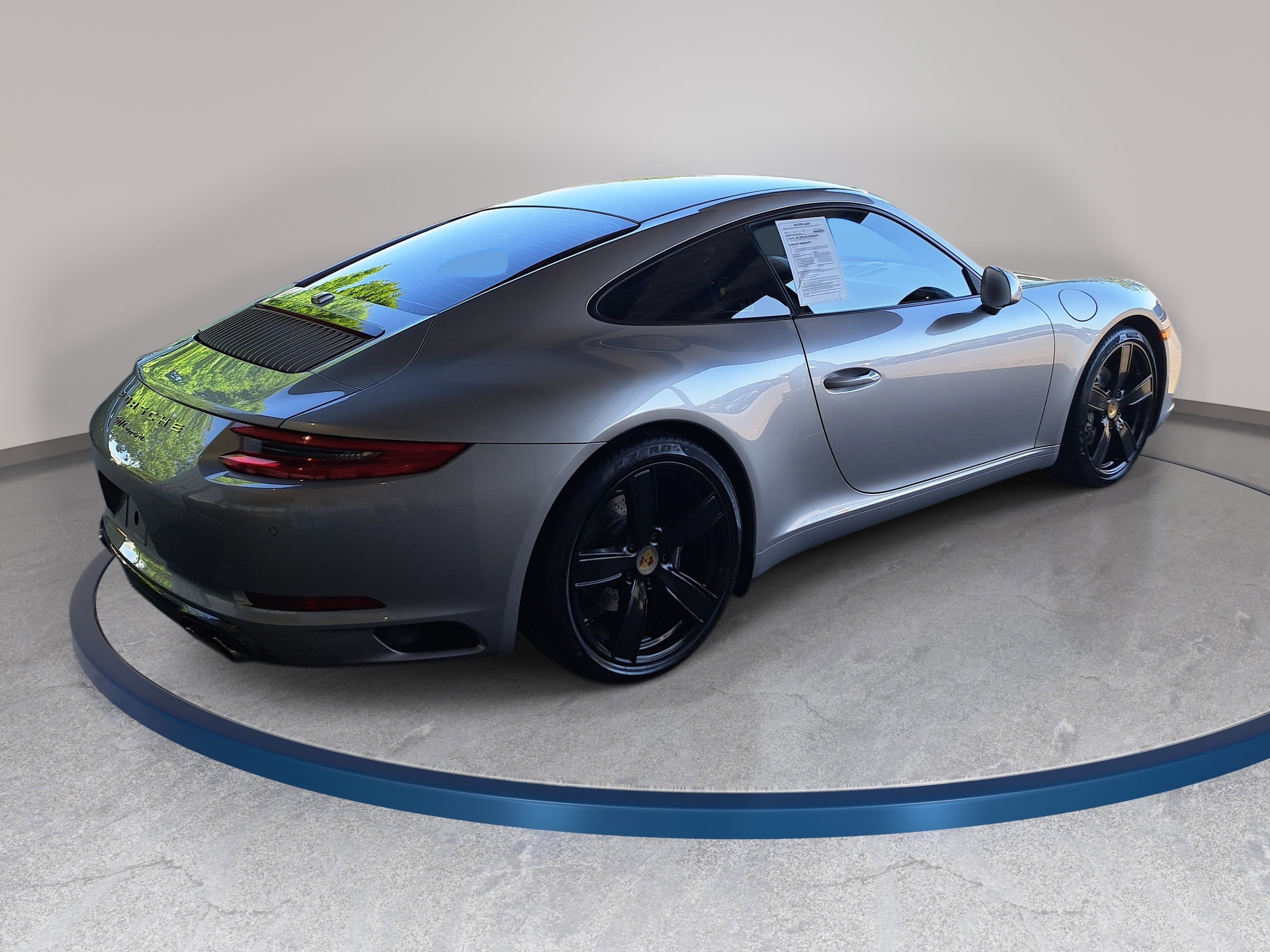 2018 Porsche 911 Carrera