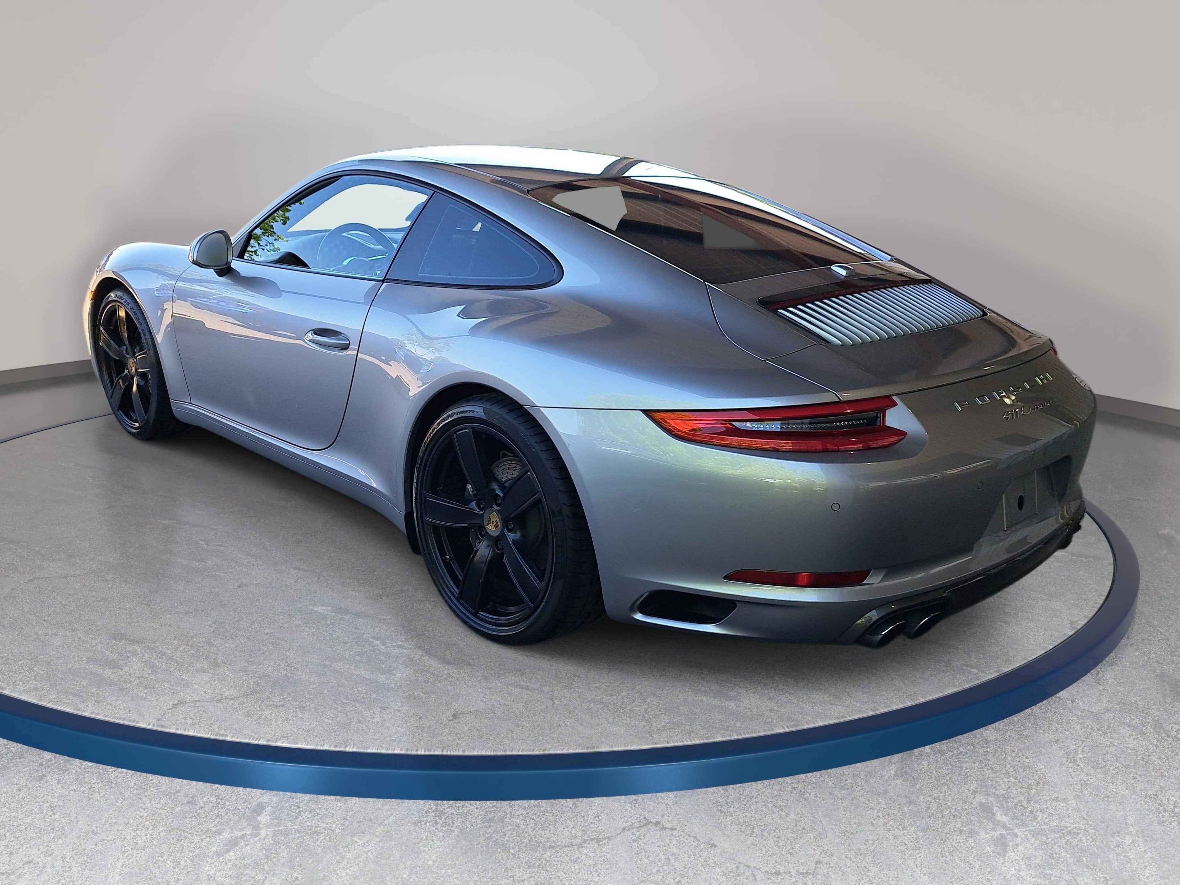 2018 Porsche 911 Carrera