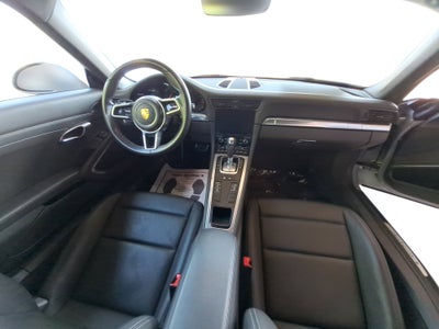 2018 Porsche 911 Carrera